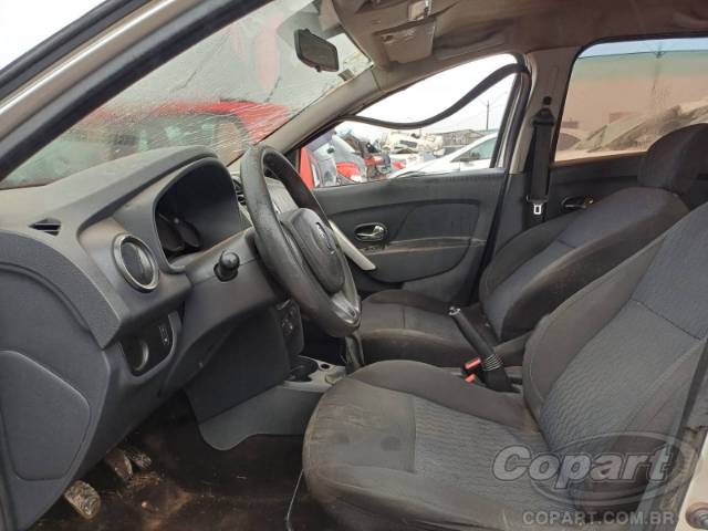 2017 RENAULT SANDERO 