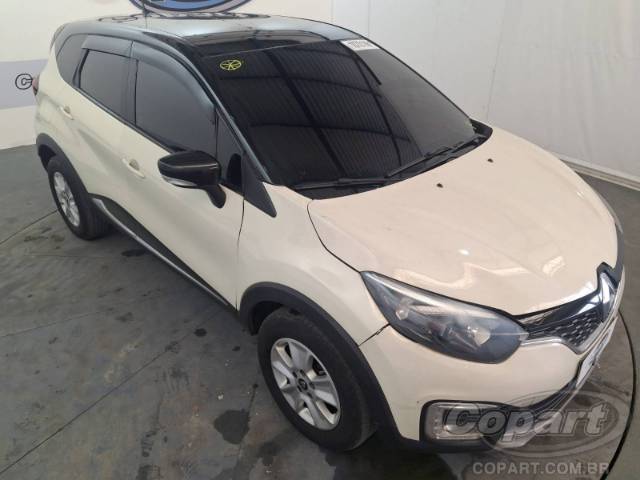 2021 RENAULT CAPTUR 
