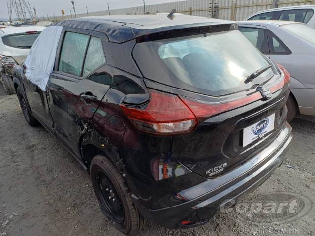 2025 NISSAN Kicks Play 