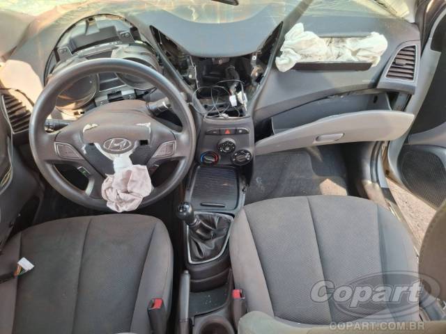 2016 HYUNDAI HB20S 