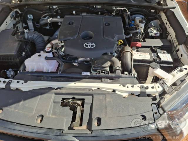 2025 TOYOTA HILUX CD 