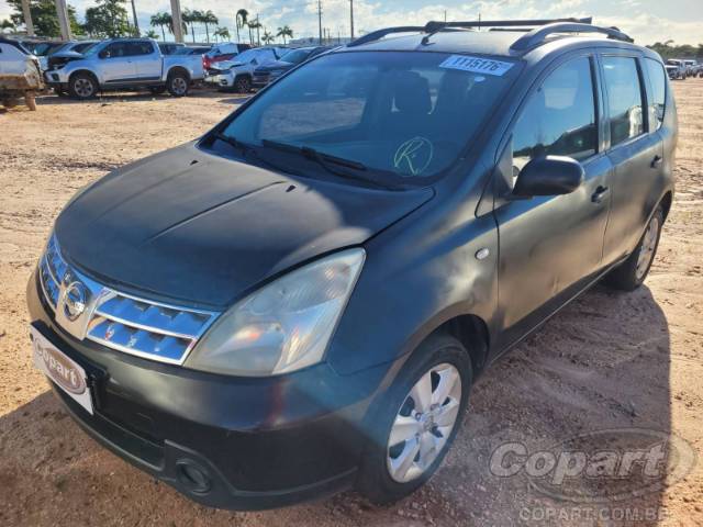 2011 NISSAN LIVINA 