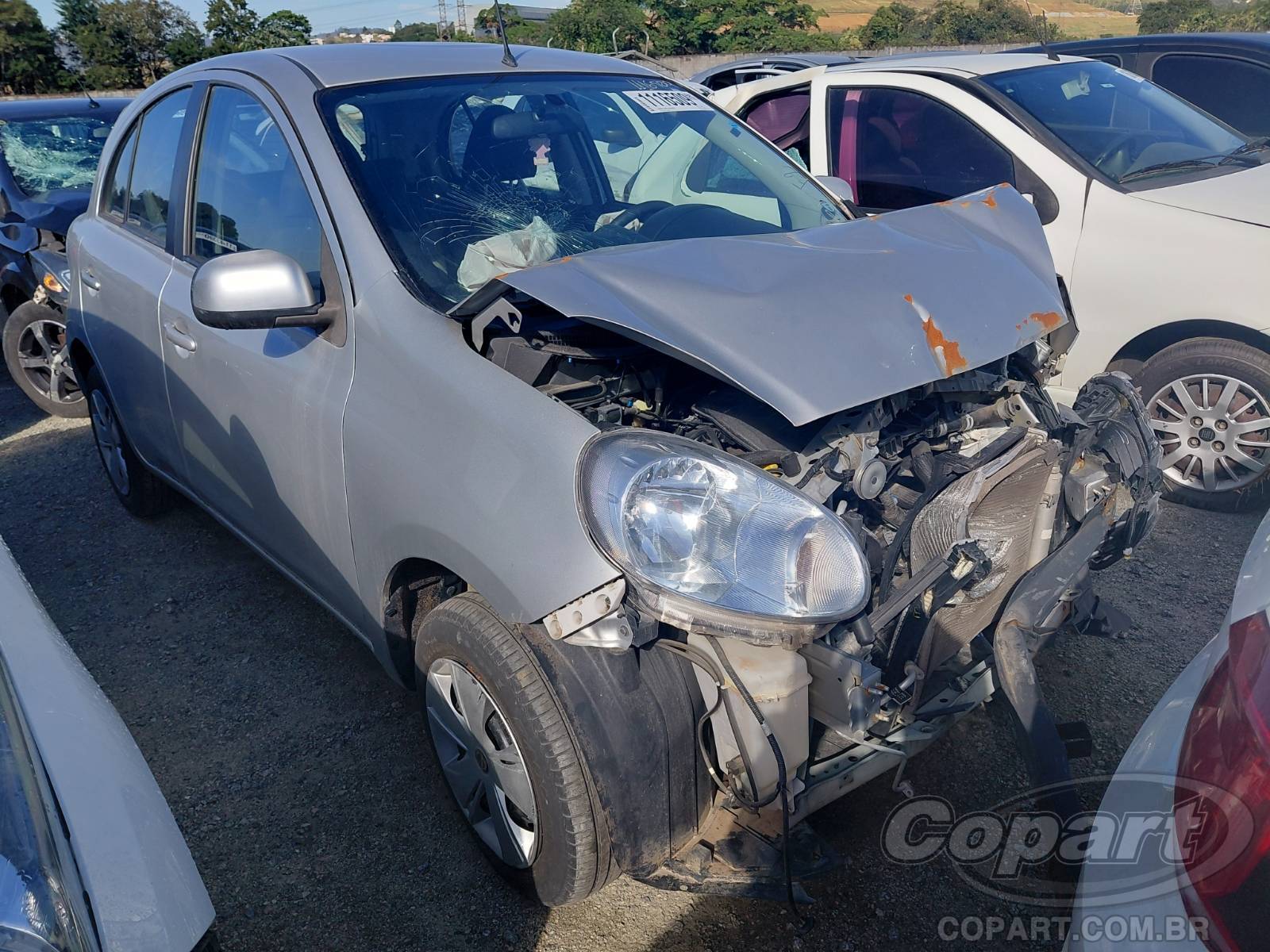 Veículo Nissan March Nissan March 1.0 16V 2014 2014 em leilão
