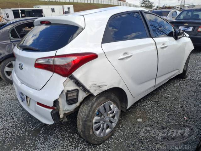 2016 HYUNDAI HB20 