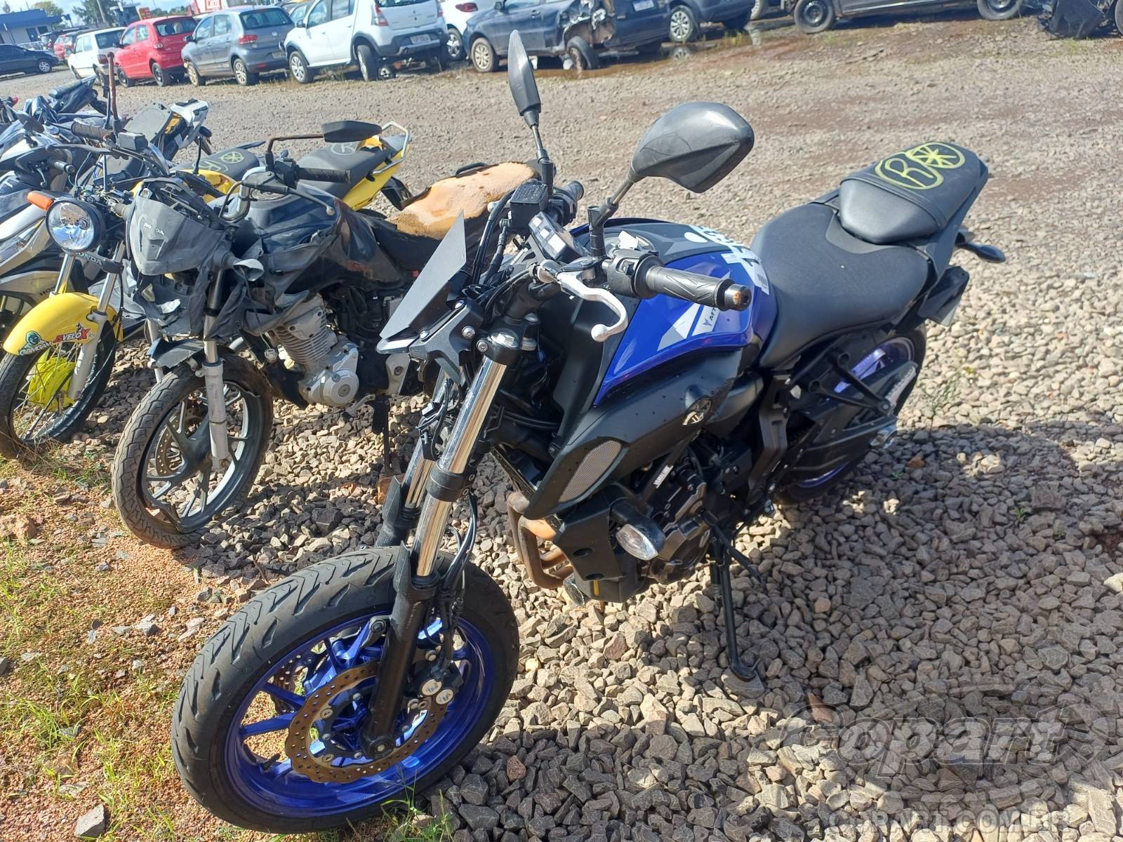 Foto 2: 2021 YAMAHA MT-07