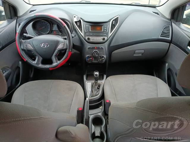 2016 HYUNDAI HB20S 