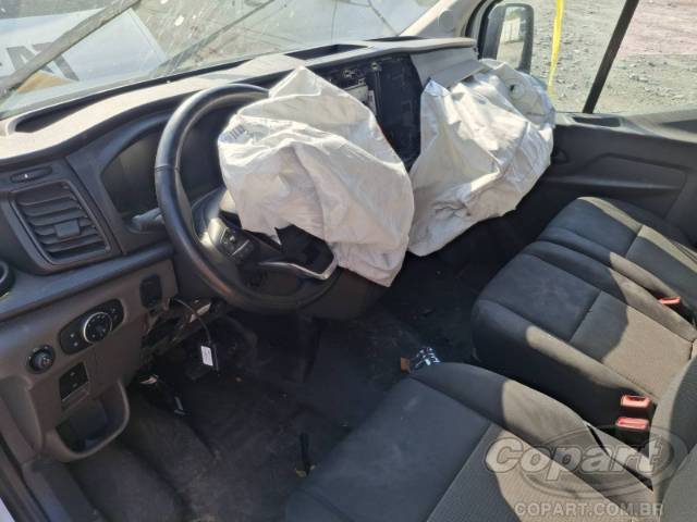 2025 FORD E-TRANSIT FURGAO 