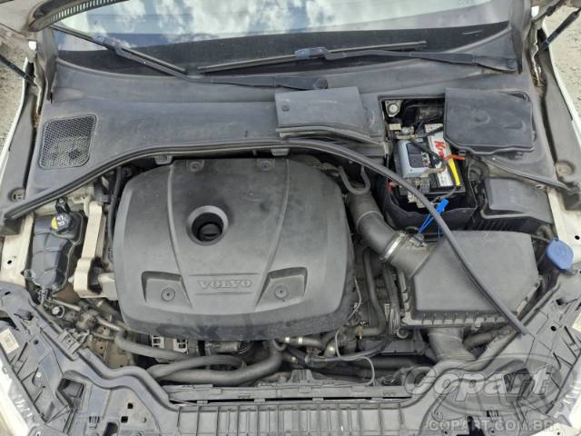 2015 VOLVO V60 