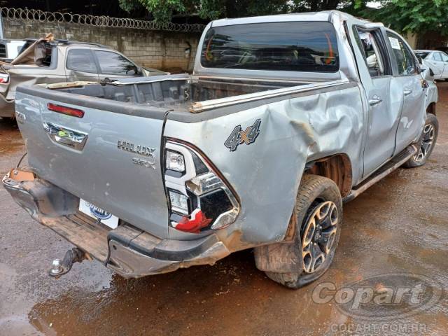 2021 TOYOTA HILUX CD 
