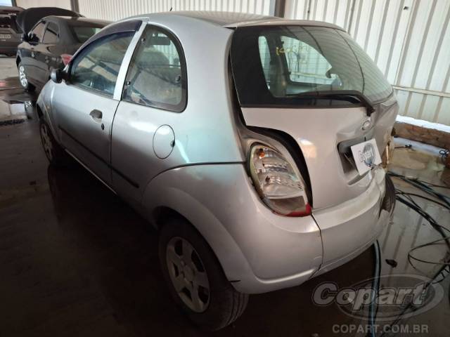 2002 FORD KA 