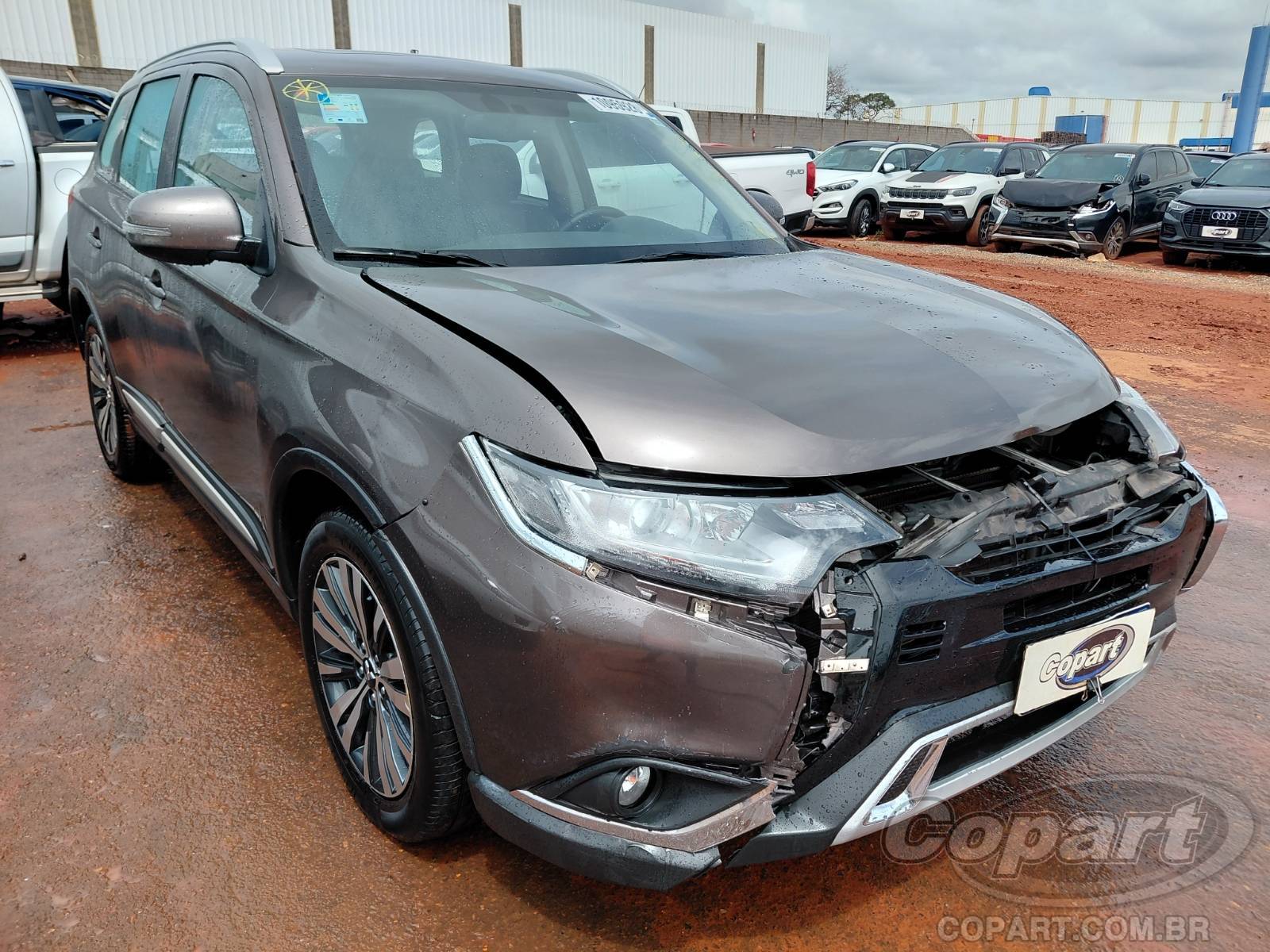 Veículo Mitsubishi Outlander Mitsubishi Outlander HPE 2.0 16V MIVEC 2021 2021 em leilão