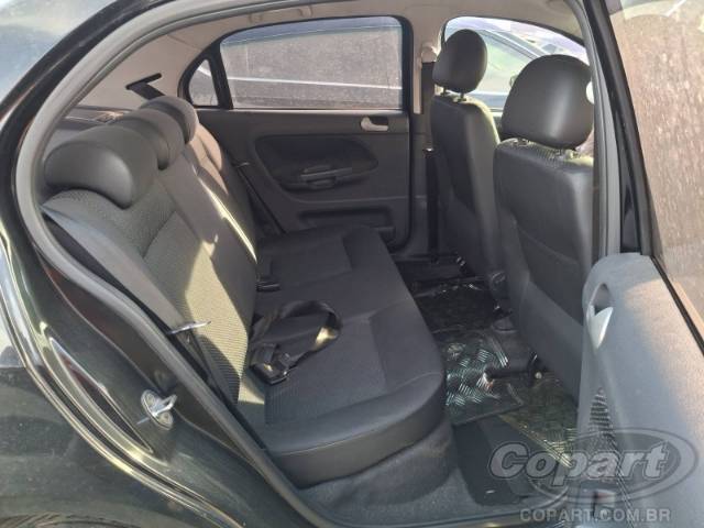 2015 VOLKSWAGEN VOYAGE 