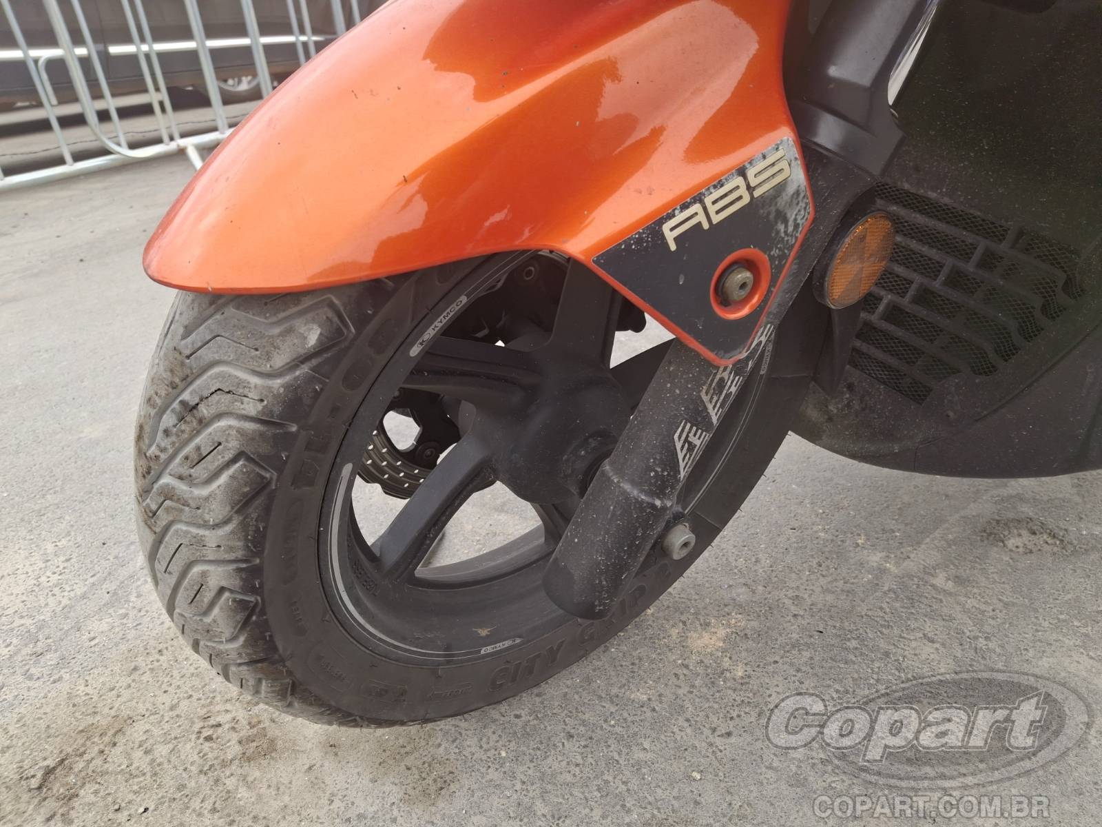 Foto 8 de 12: 2019 KYMCO DOWNTOWN