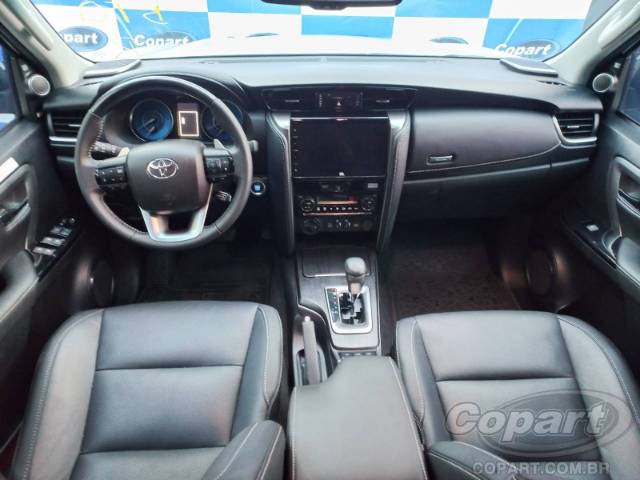 2025 TOYOTA SW4 