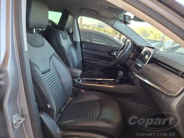 2023 JEEP COMMANDER 