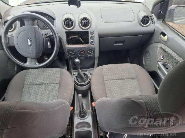 2007 FORD FIESTA SEDAN 