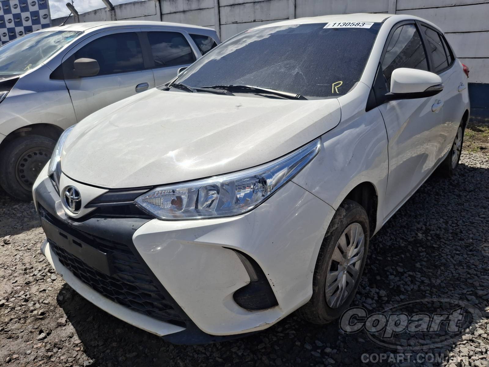 Foto 2: 2024 TOYOTA YARIS