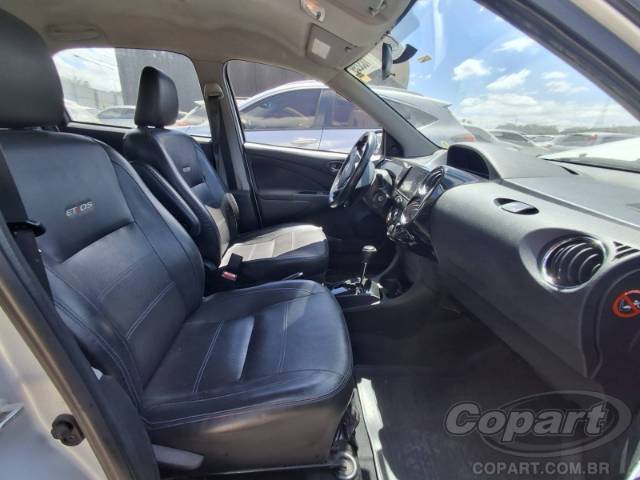 2017 TOYOTA ETIOS SEDA 