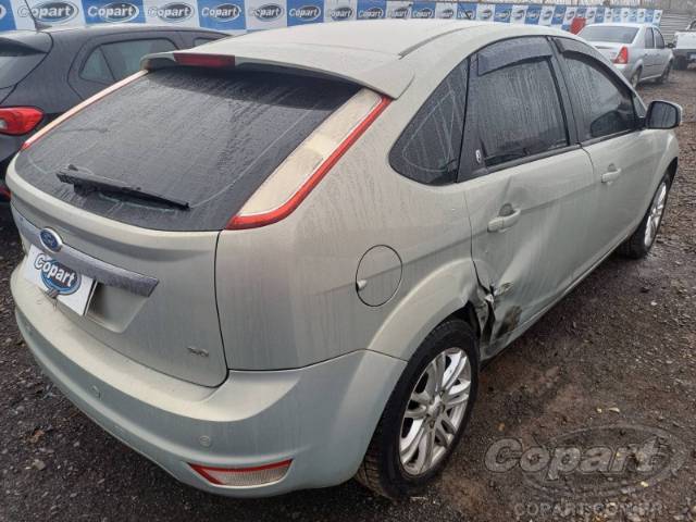 2010 FORD FOCUS 