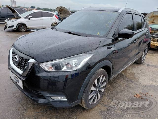 2017 NISSAN KICKS 