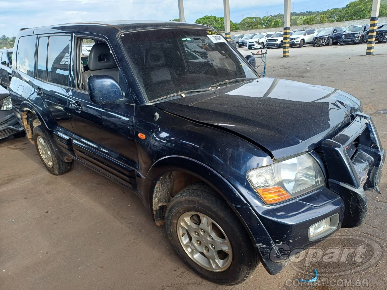 Veículo Mitsubishi Pajero Mitsubishi Pajero Full GLS 3.2 Turbo 2002 2002 em leilão