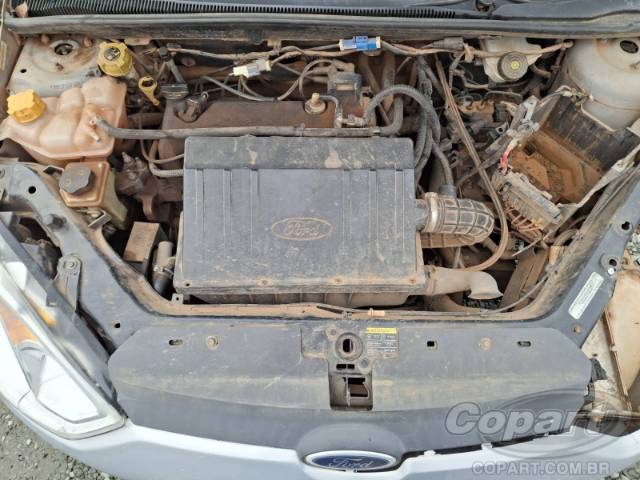 2011 FORD FIESTA 