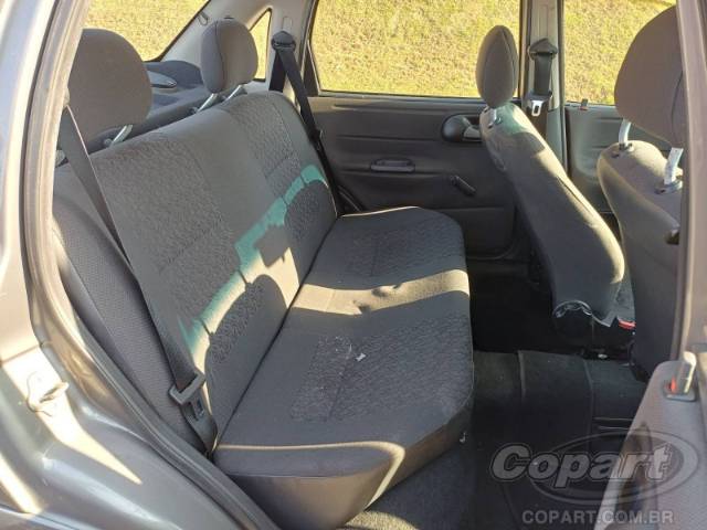 2005 CHEVROLET CLASSIC 