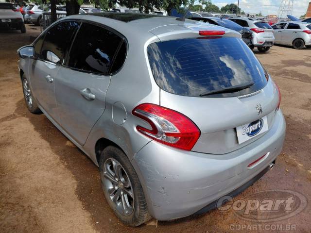 2015 PEUGEOT 208 