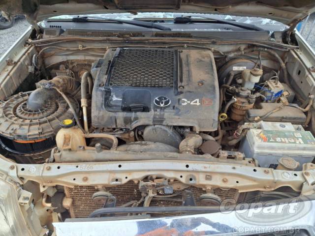 2010 TOYOTA HILUX CD 