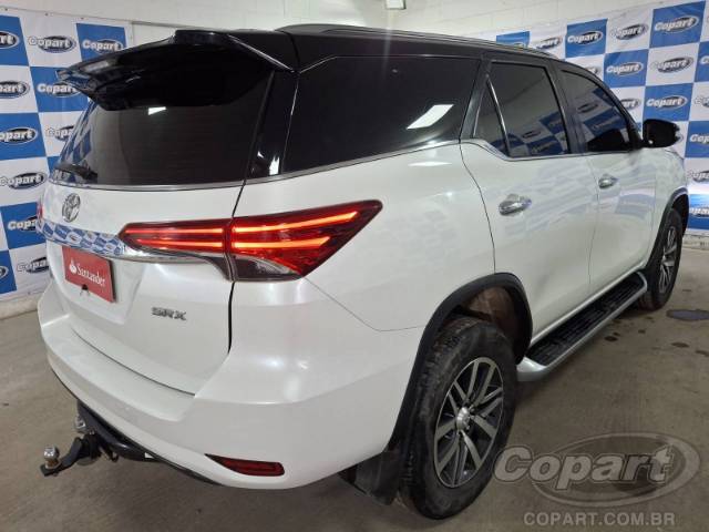 2017 TOYOTA HILUX SW4 