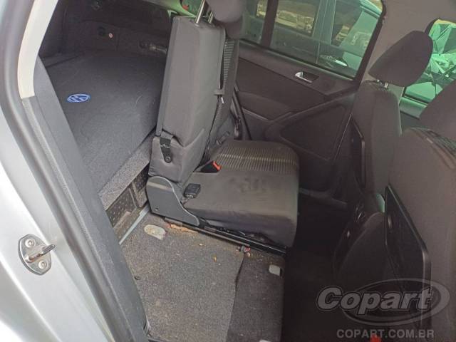 2010 VOLKSWAGEN TIGUAN 