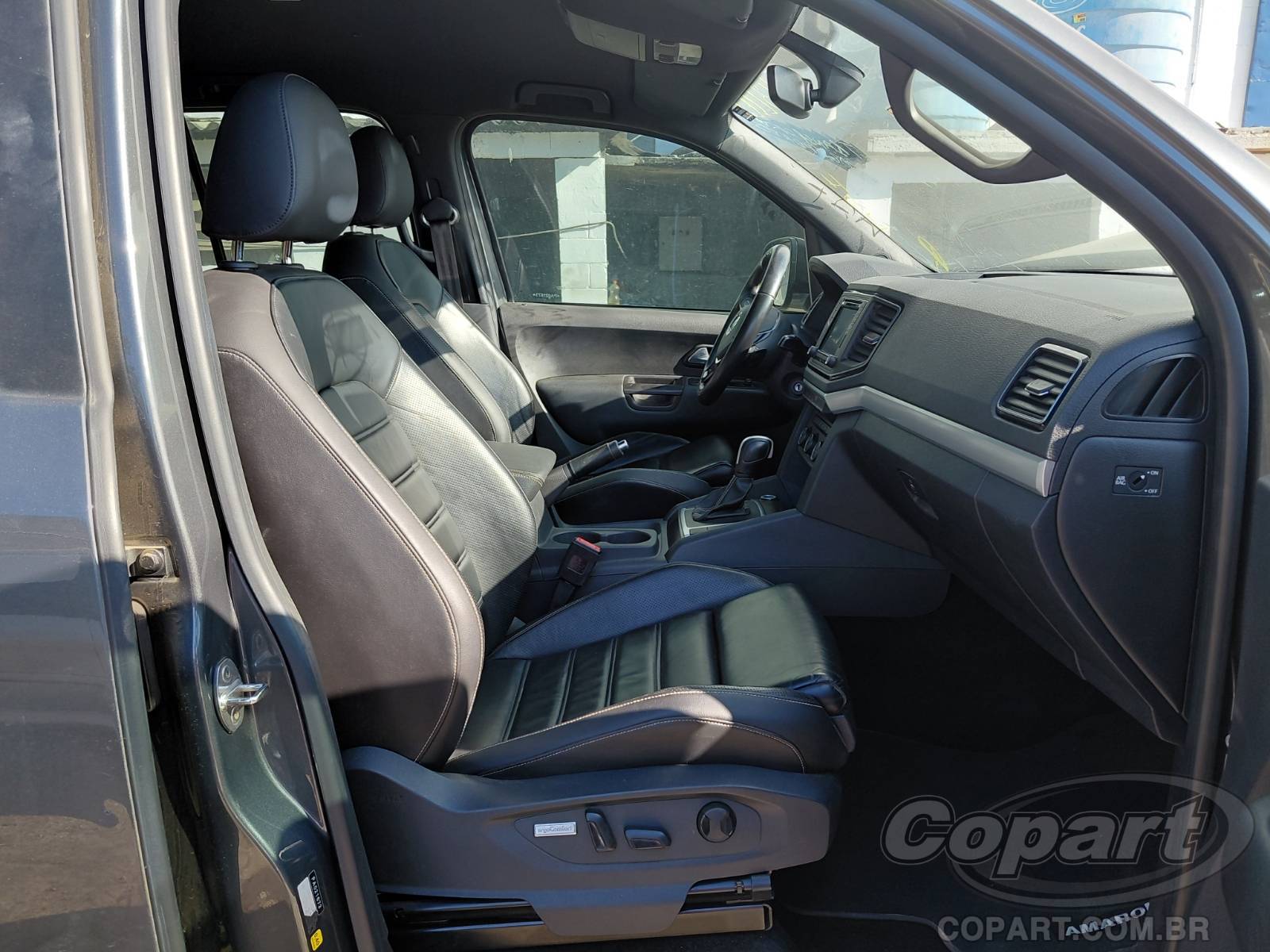 Foto 5: 2023 VOLKSWAGEN AMAROK