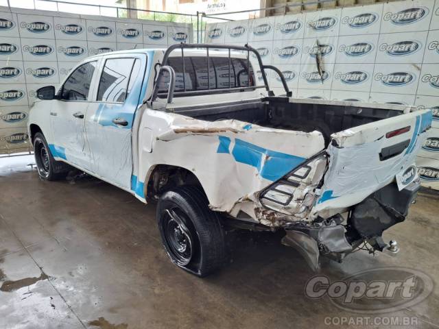 2024 TOYOTA HILUX CD 