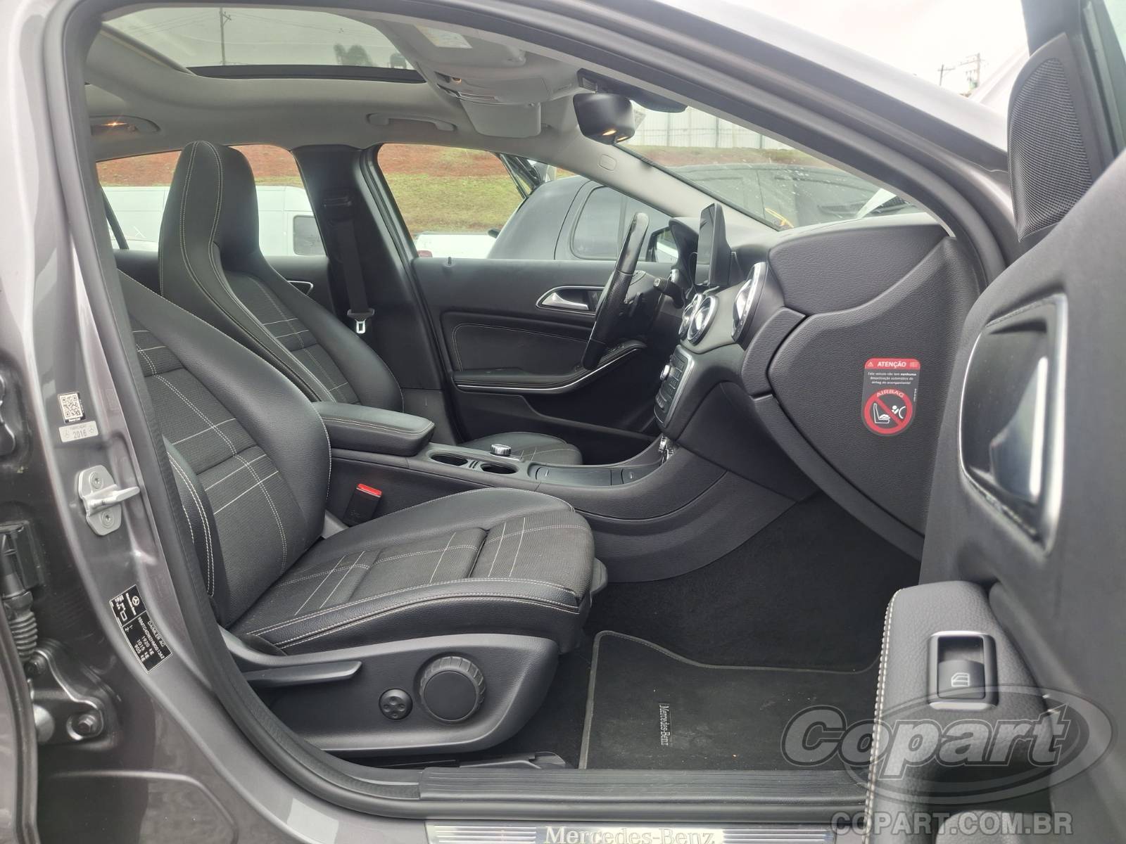 2017 MERCEDES BENZ GLA — foto 5 de 13