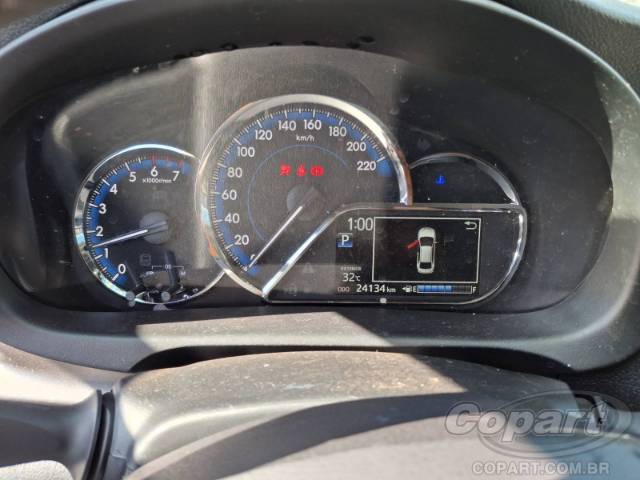 2025 TOYOTA YARIS SEDA 