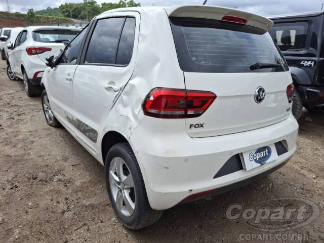 2016 VOLKSWAGEN FOX 