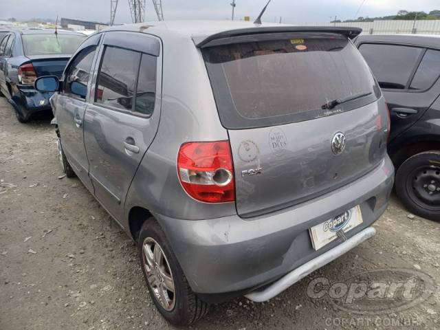2004 VOLKSWAGEN FOX 
