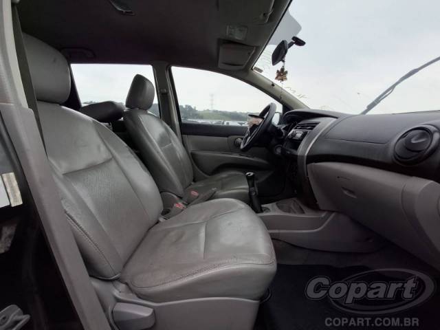 2010 NISSAN LIVINA 