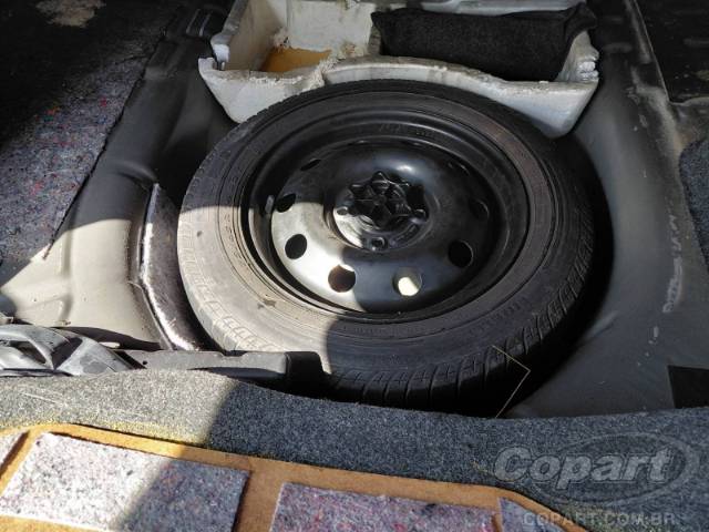 2008 FORD FIESTA SEDAN 