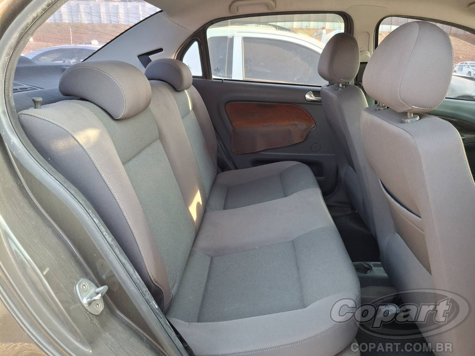 2009 VOLKSWAGEN VOYAGE — foto 6 de 15