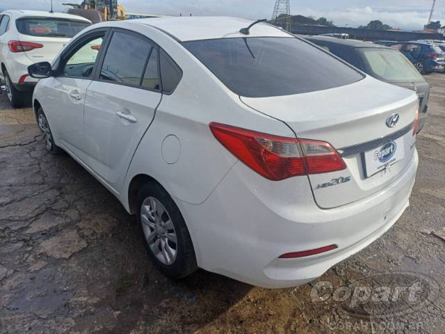 2017 HYUNDAI HB20S 