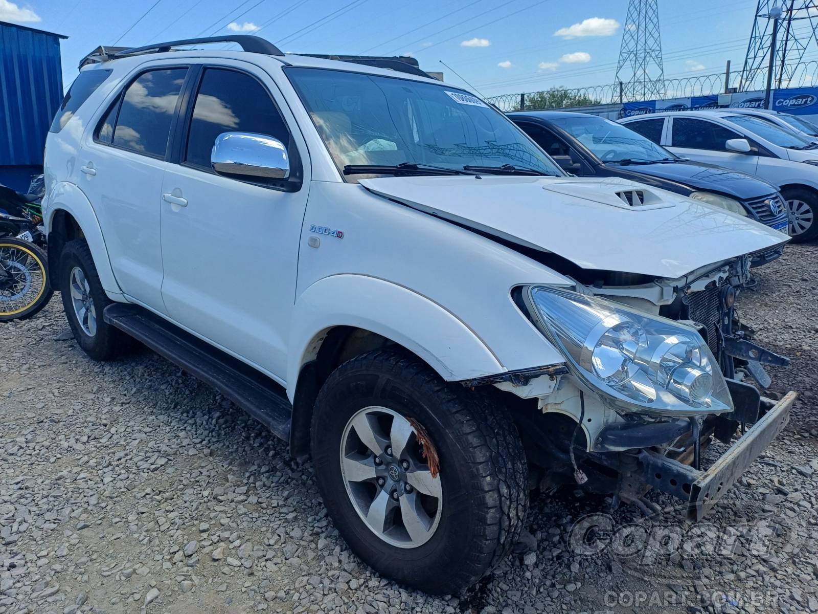 Veículo Toyota Hilux SW4 Toyota Hilux SW4 SRV 3.0 D-4D Turbo 2006 2006 em leilão