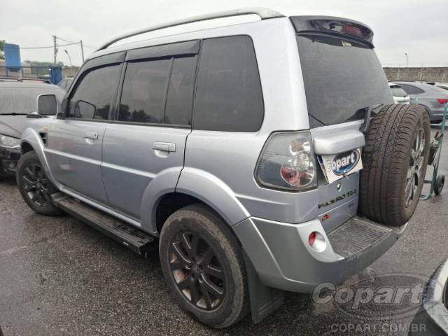 2015 MITSUBISHI PAJERO TR4 