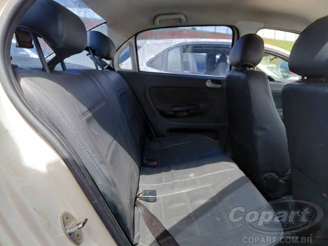 2013 VOLKSWAGEN VOYAGE 