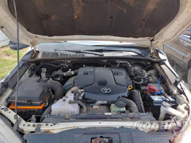 2019 TOYOTA HILUX CD 