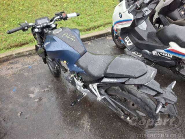 2025 HONDA CB 300F 
