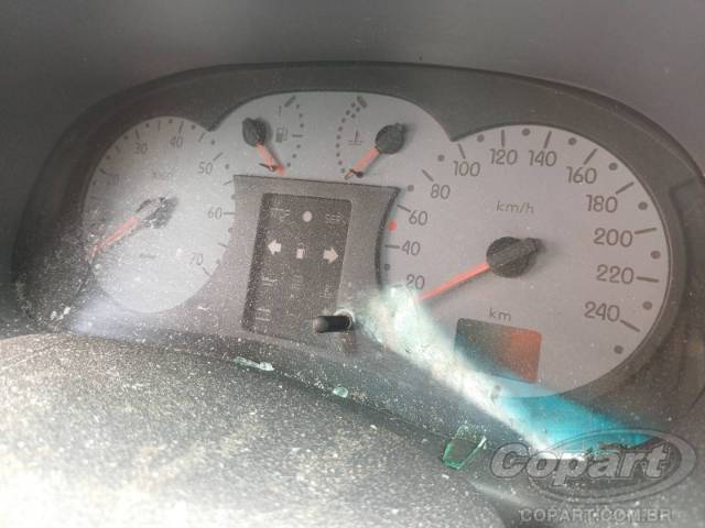 2004 RENAULT CLIO SEDAN 