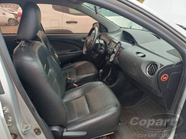 2017 TOYOTA ETIOS SEDA 