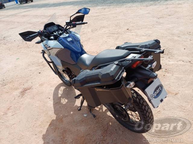 2025 KAWASAKI VERSYS-X 