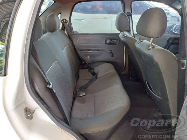 2015 CHEVROLET CLASSIC 